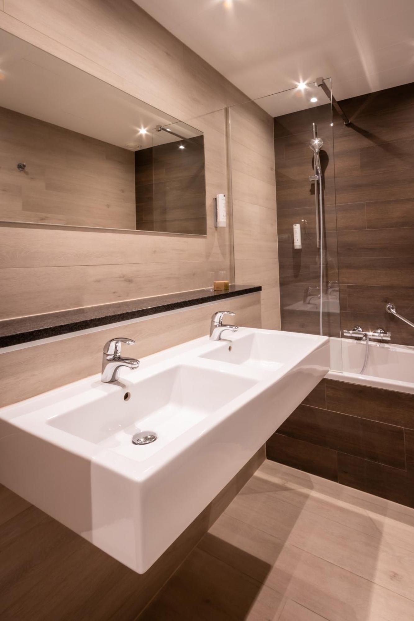 Hotel Auberge St. Pol Knokke-Heist Bagian luar foto