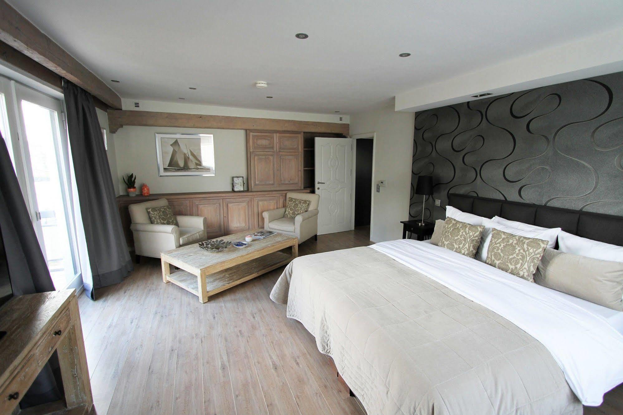 Hotel Auberge St. Pol Knokke-Heist Bagian luar foto
